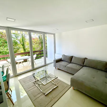 Apartment Mrm *